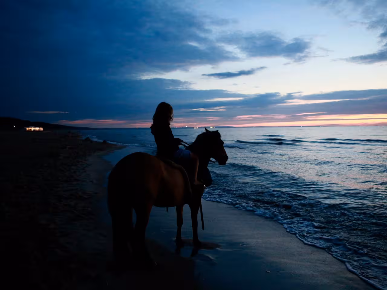 Hurghada horse riding with pickup