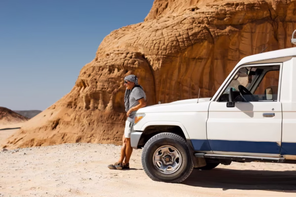 Hurghada Jeep Desert Tour With Geology Experience, Canyon Walk and Picnic